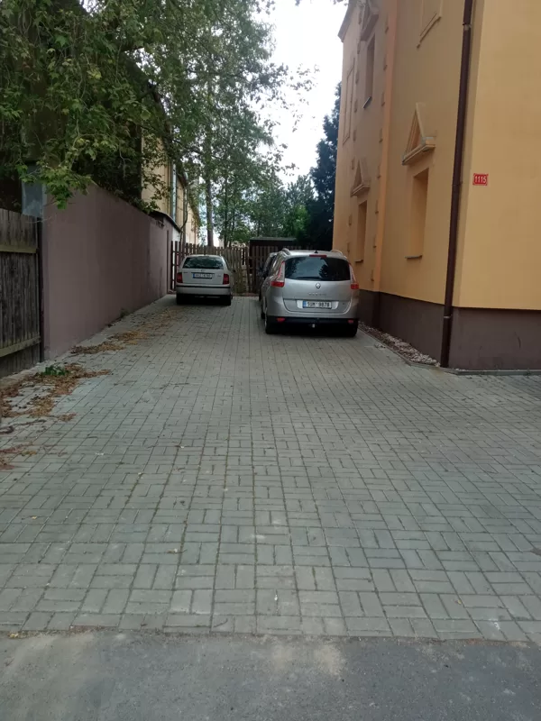 Hlídané parkoviště