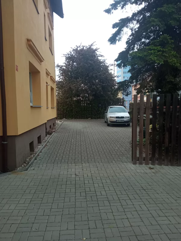 Hlídané parkoviště